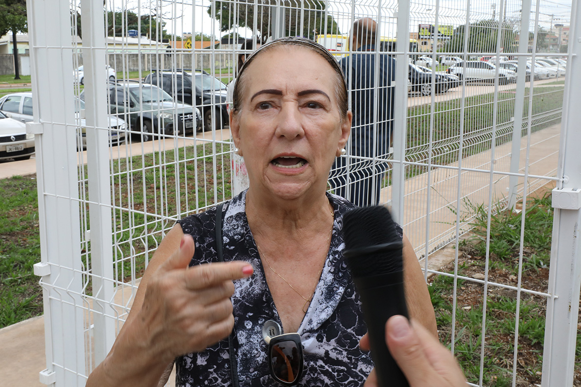 A aposentada Graça Maia mora há mais de 30 anos no Gama e comemora o novo endereço da UBS 7 | Foto: Joel Rodrigues/ Agência Brasília