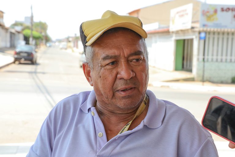 Morador de Ceilândia há 45 anos, o aposentado Manuel Modesto de Lima afirma que começou a ver mais obras nos últimos anos