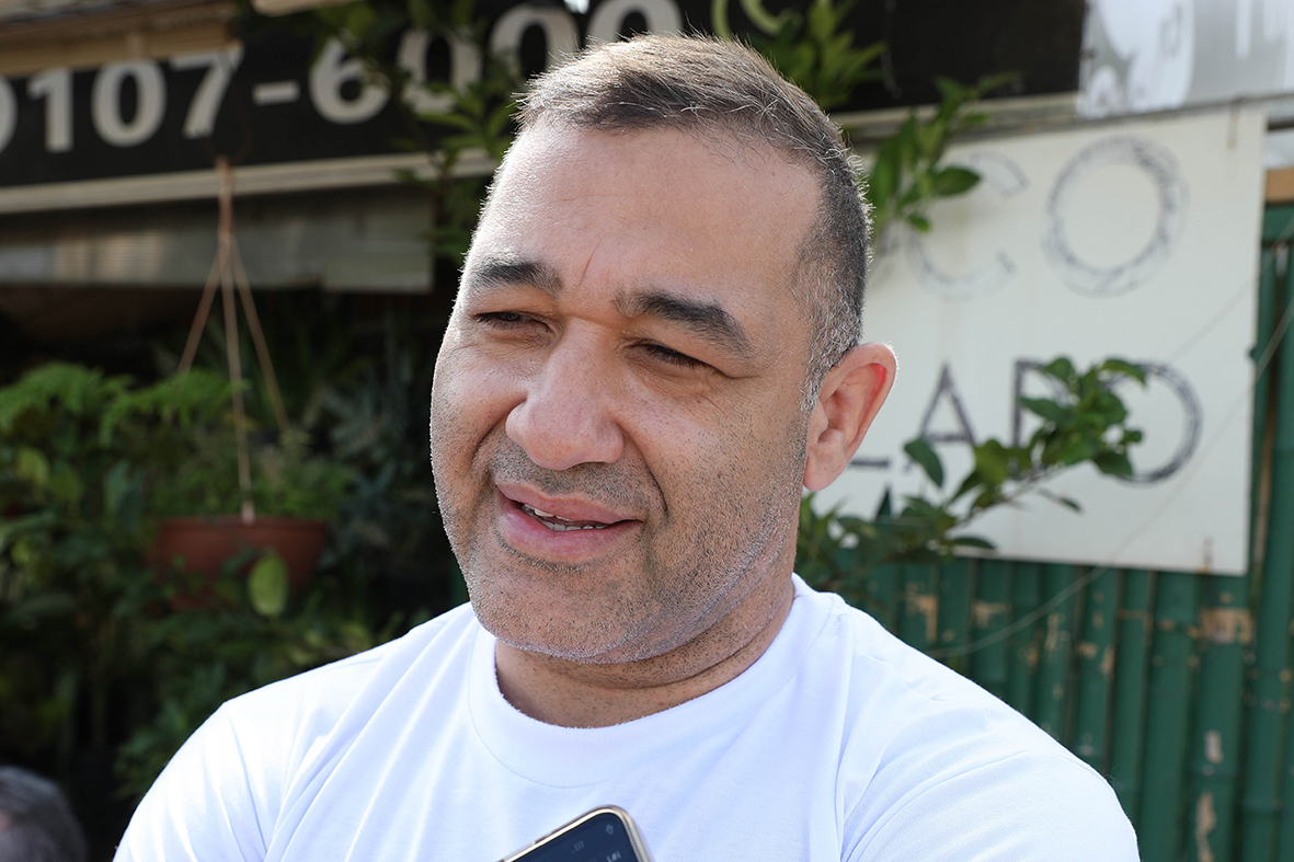 "A melhora agrega, porque traz mais segurança para a quadra e para a área do comércio, e a previsão é de duplicar o faturamento", afirma Kleyton Santana