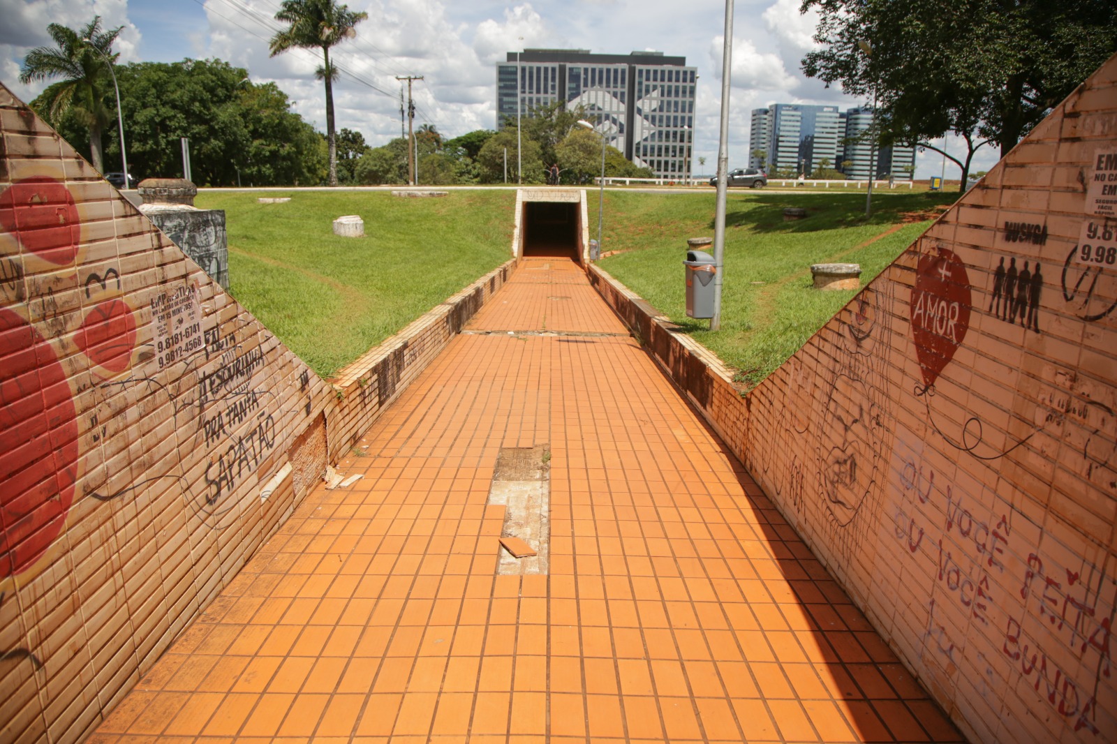 O investimento na manutenção das passagens subterrâneas de janeiro de 2022 a setembro de 2023 foi superior a R$ 800 mil | Foto: Tony Oliveira/Agência Brasília