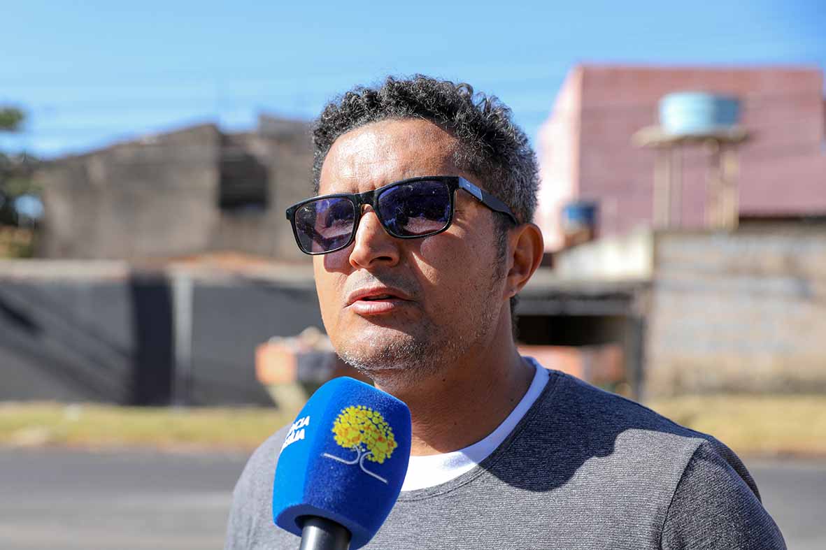A circulação de clientes aumentou após os trabalhos, segundo o barbeiro Julio Cícero da Silva