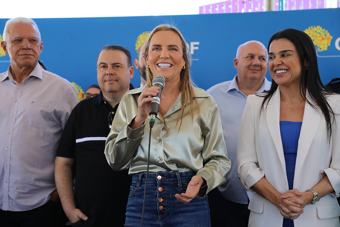 “Esse equipamento é muito importante para nós. É realmente ter a certeza de que a mulher será atendida nos locais mais distantes. Dos quatro centros que estamos inaugurando, dois foram estrategicamente colocados na região Norte e dois aqui na região Sul", afirma a governadora em exercício Celina Leão