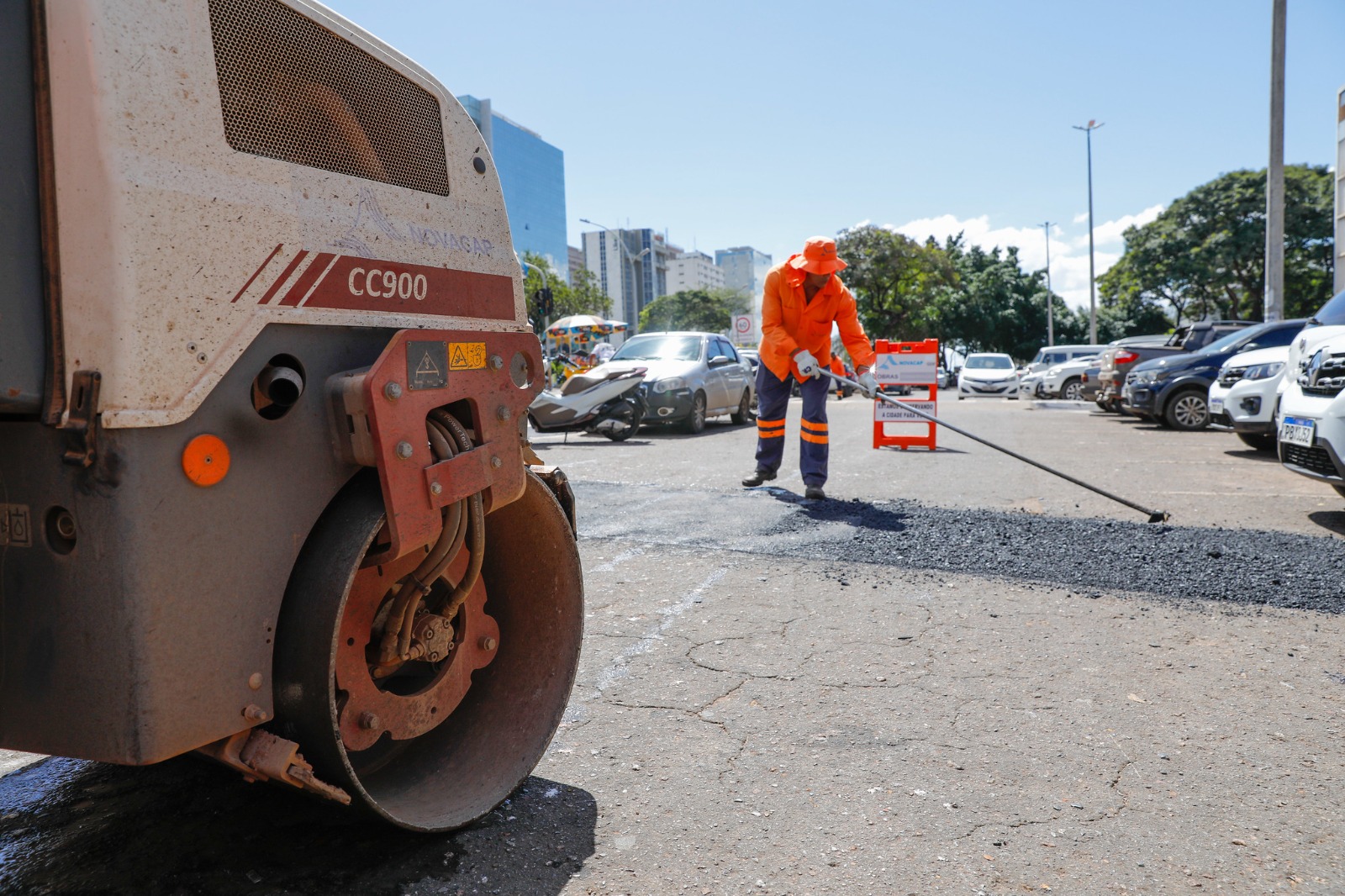 O programa GDF nas Ruas passará por 10 RAs, onde foram identificados altos níveis de deterioração no pavimento | Foto: Lúcio Bernardo Jr./Agência Brasília