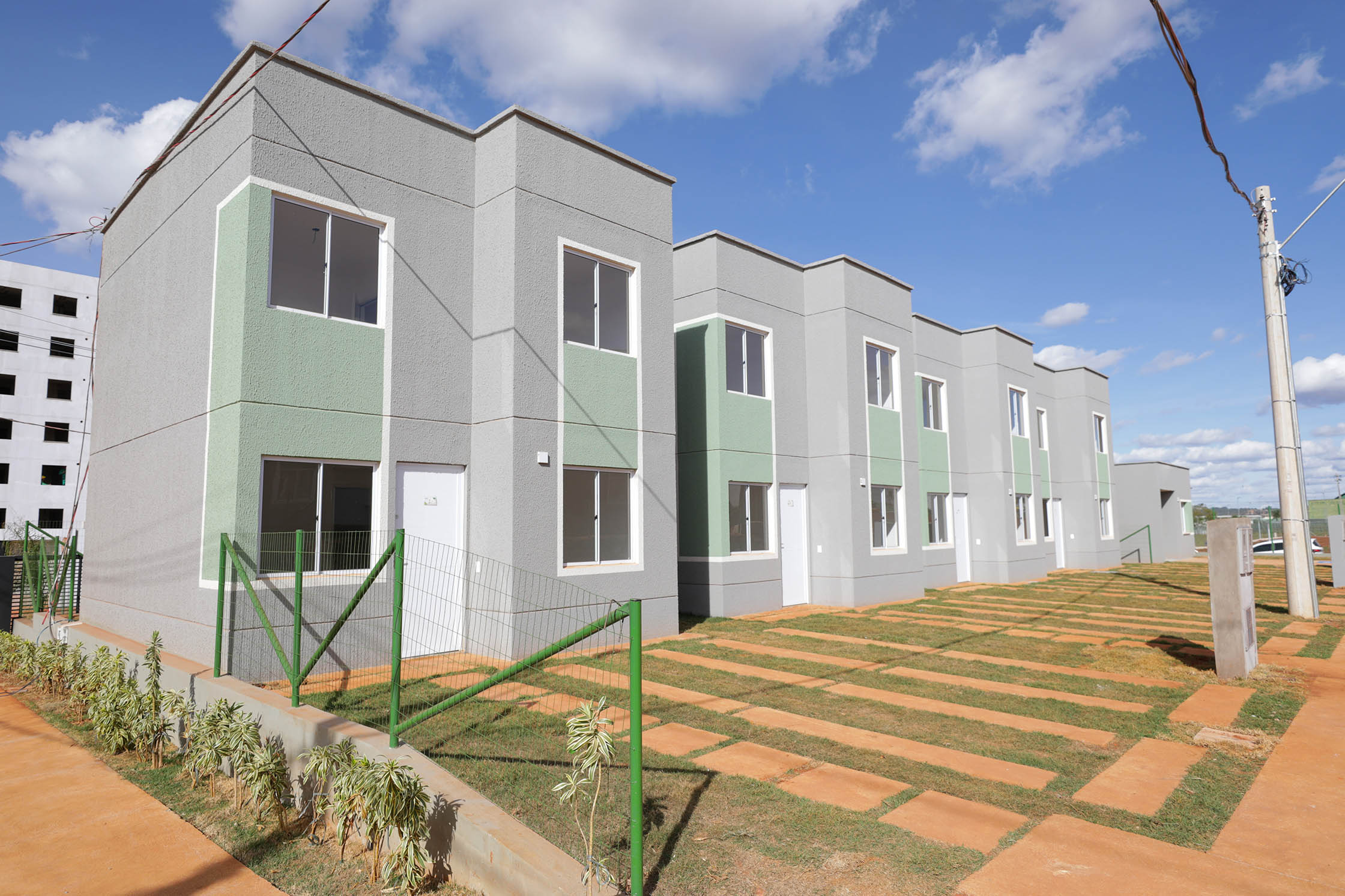 O projeto urbanístico e arquitetônico foi pensado para atender integralmente os novos moradores, com oferta de serviços públicos e instalação de estabelecimentos comerciais | Foto: Tony Oliveira/Agência Brasília