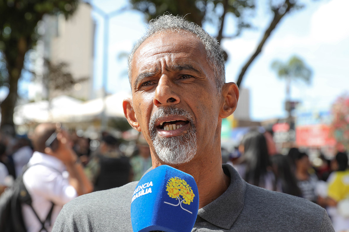 Para o professor Romildo Ribeiro, a Praça do Relógio passou muito tempo abandonada: "Hoje em dia a gente vê que não é mais assim, ela está sendo recebida com muito prazer pela comunidade. Ela está bonita, está ampla, está do jeito que a cidade merece”