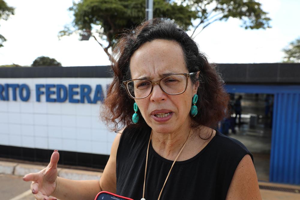 A supervisora escolar Constança Velloso espera que as mudanças no estacionamento da escola vão levar conforto e segurança aos pais e aos estudantes