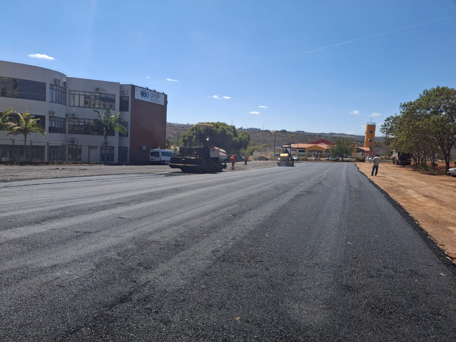 O novo estacionamento do Campus Norte da UnDF leva conforto, bem-estar e segurança à comunidade acadêmica | Foto: Divulgação/Novacap